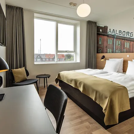 Otel Kompas
