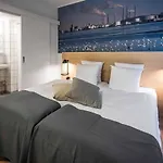 Kompas Hotel 4*