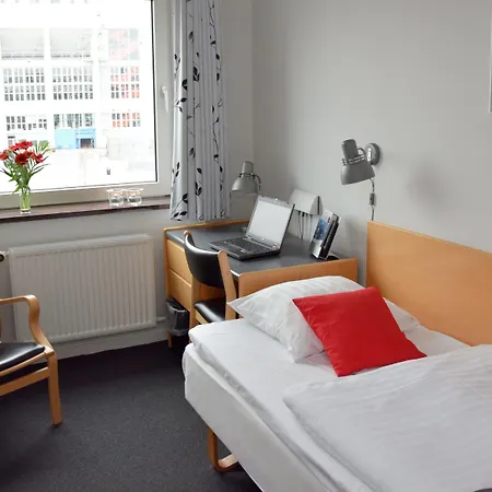 Hotel Kompas 4*
